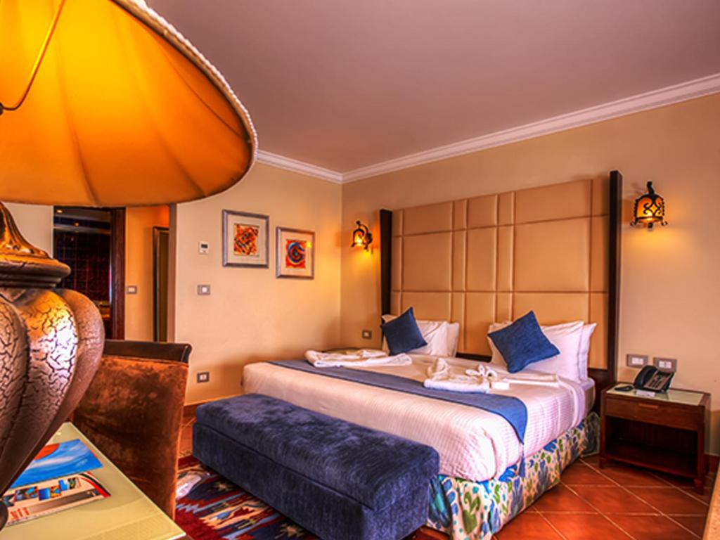 Postel nebo postele na pokoji v ubytování Porto Matrouh Beach Resort