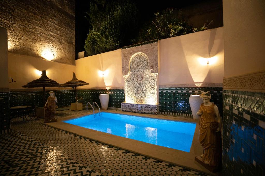 Bazén v ubytování Riad Fes Ziyat & Spa nebo v jeho okolí