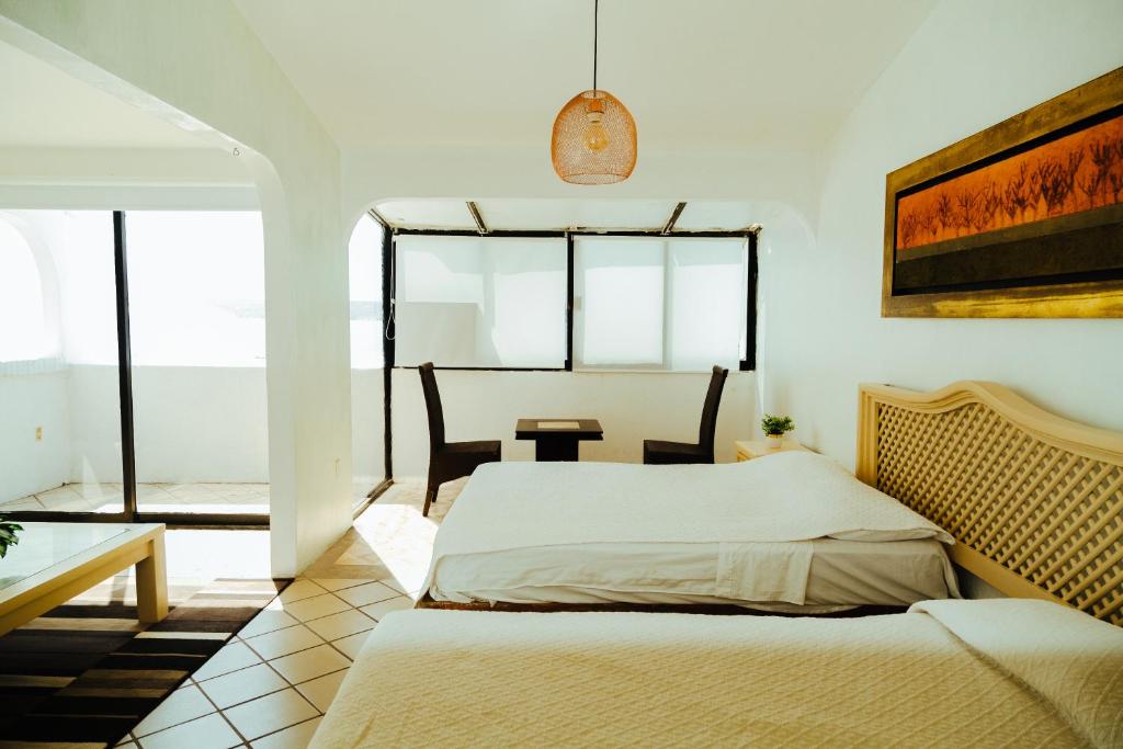 Bendito Teques - Double Room With Two Double Beds