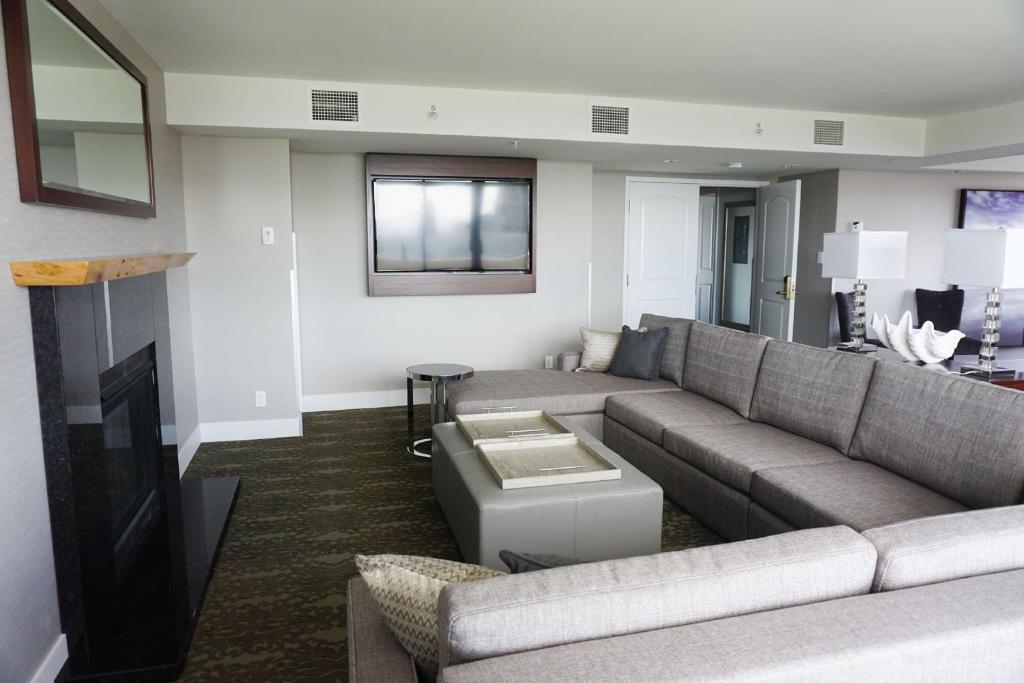 DoubleTree by Hilton Hotel & Suites Victoria - Resim 24