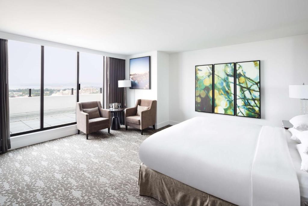 DoubleTree by Hilton Hotel & Suites Victoria - Resim 30