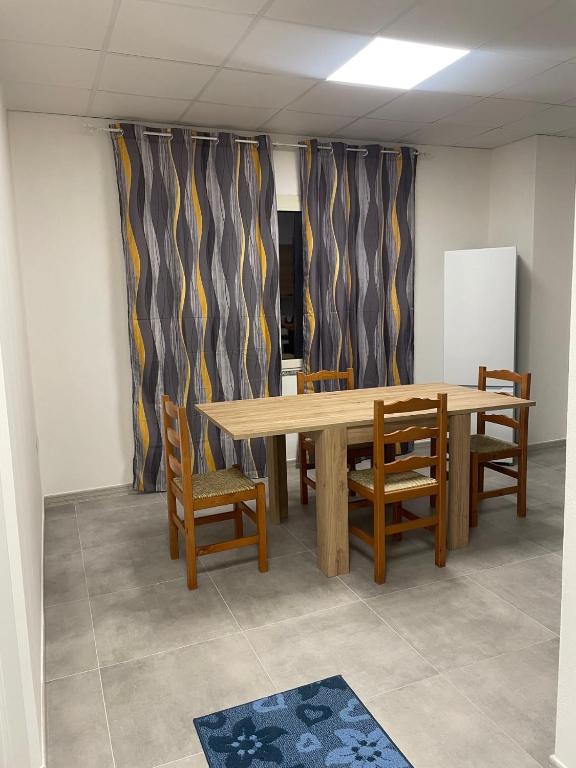 Casa Ilaria a Elmas - Appartamento con balcone