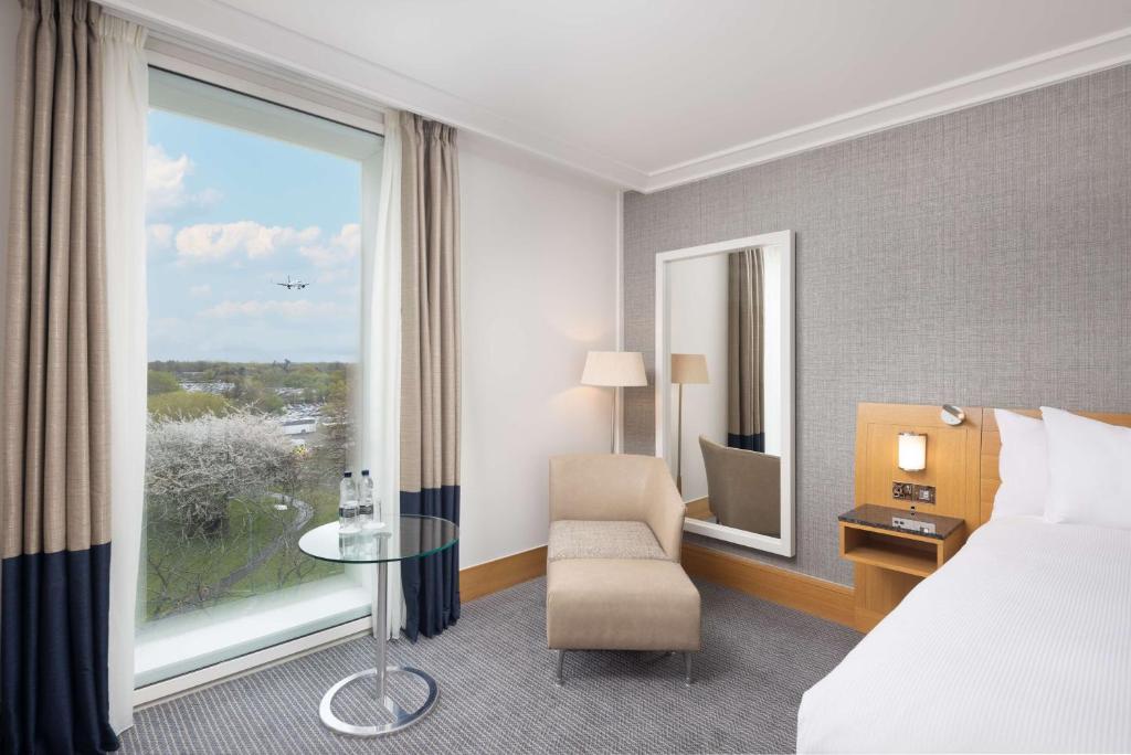 Hilton Gatwick Airport Park And Stay www.booking.com