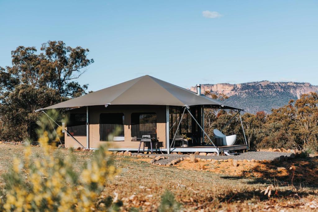Příroda nedaleko luxury tent