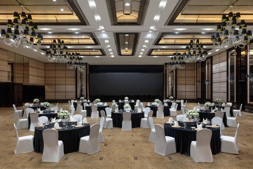 Restaurace v ubytování Sheraton Zhongshan Hotel