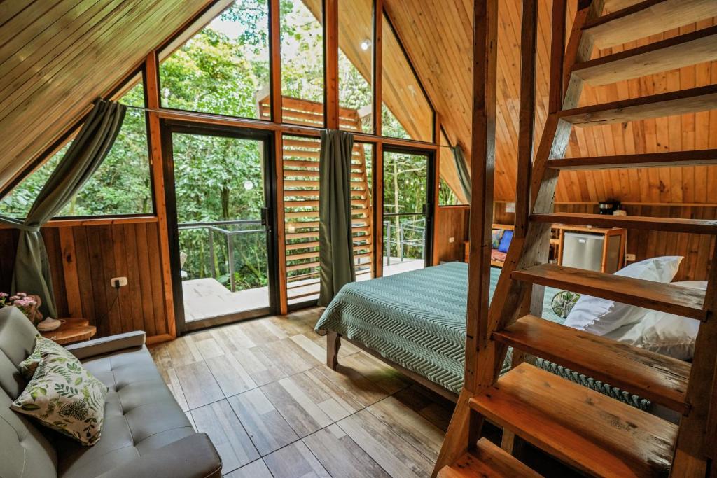 Balkón nebo terasa v ubytování Tityra Lodge