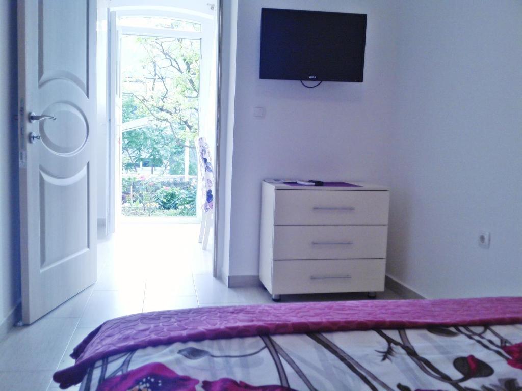 Kotor Kelly Apartments - 6