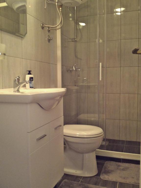 Kotor Kelly Apartments - 11