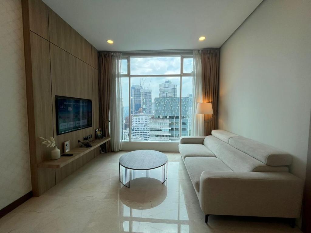 TV a/nebo společenská místnost v ubytování Soho Suites KLCC