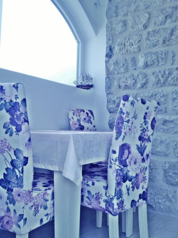 Kotor Kelly Apartments - 7