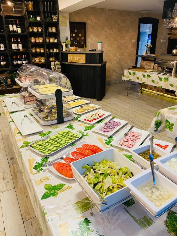 Old Tree Home & Restaurant - 4