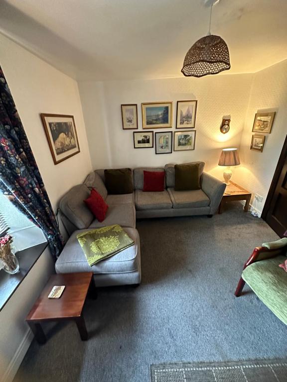 Posezení v ubytování Kasbah cosy cottage Kendal