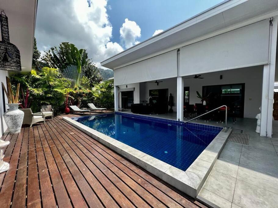 Bazén v ubytování Villa Darring 4 chambres piscine nebo v jeho okolí