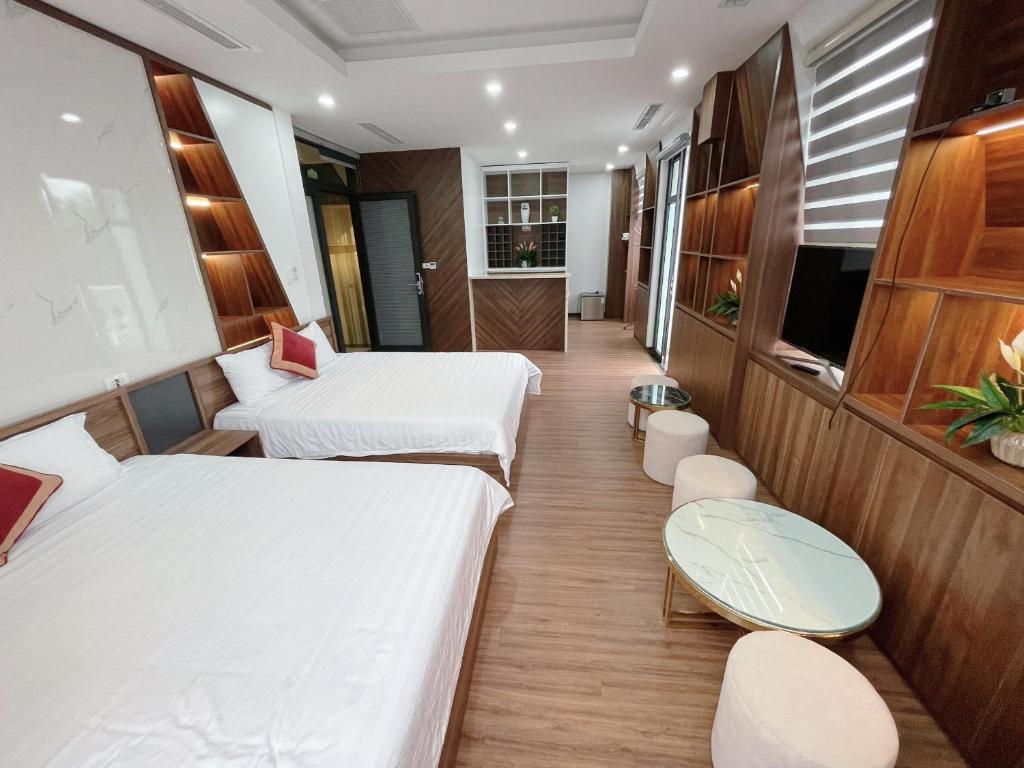 Trung Đức Homestay - Family Suite With Balcony