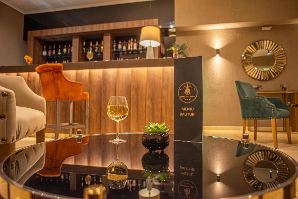 Băuturi la Hotel Carpathia