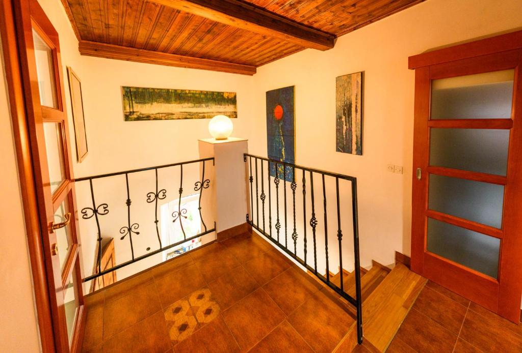 Fotografie z fotogalerie ubytování LAAS ART GALLERY v destinaci Stari Trg pri Ložu