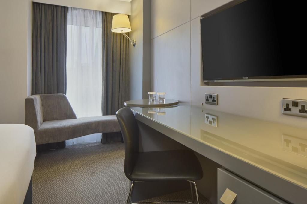 DoubleTree by Hilton Bristol City Centre - King Room