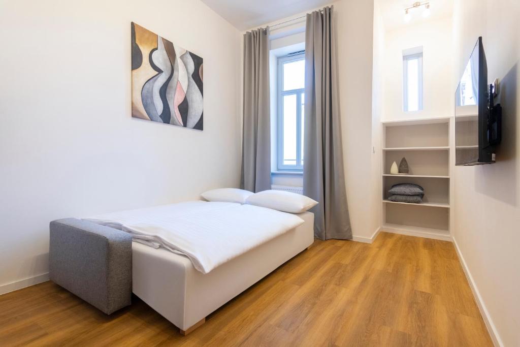 Hidden Art Boutique Residence by Dwellfort - 11