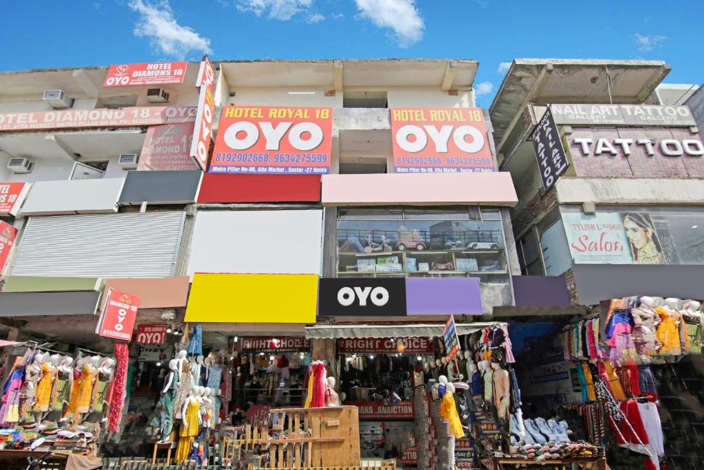 Supermarket nebo jiné obchody v  hotelu nebo okolí