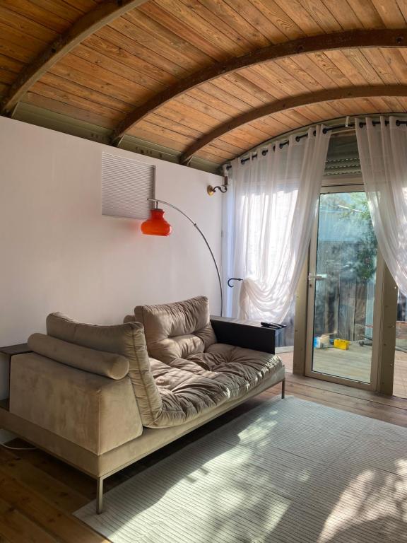 Unique Train Getaway، Bat Hefer (أسعار محدثة لعام 2025)