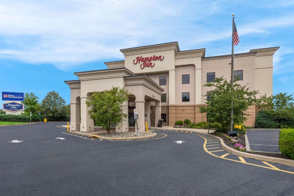 a rendering of the entrance to a holiday inn hotel at Hampton Inn Nanuet in Nanuet