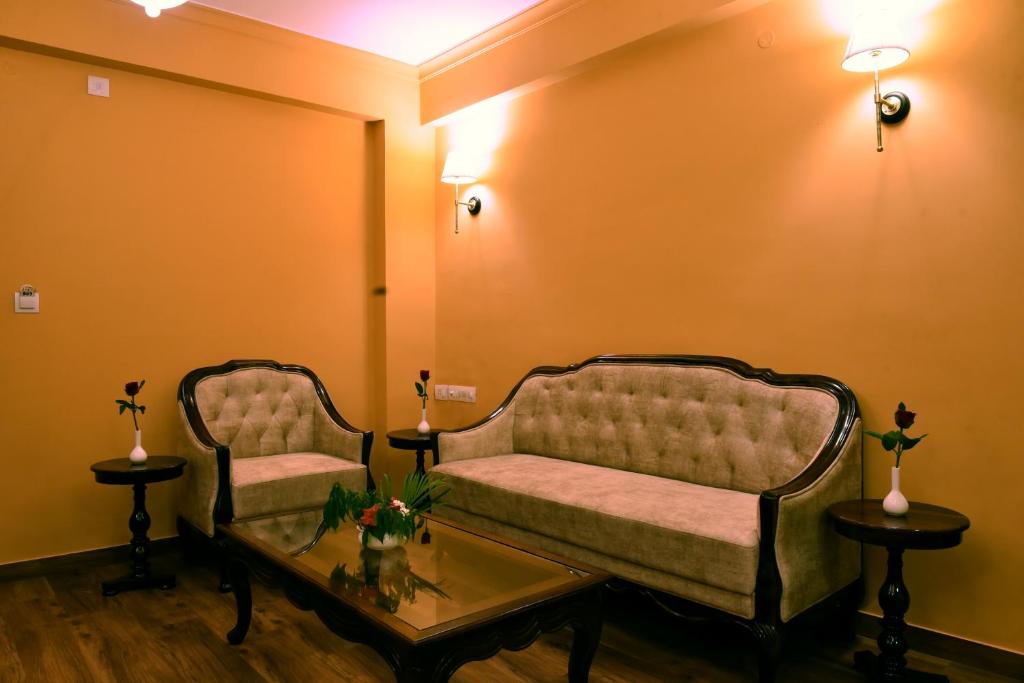 Posezení v ubytování Hotel Chandra Raj Mahal