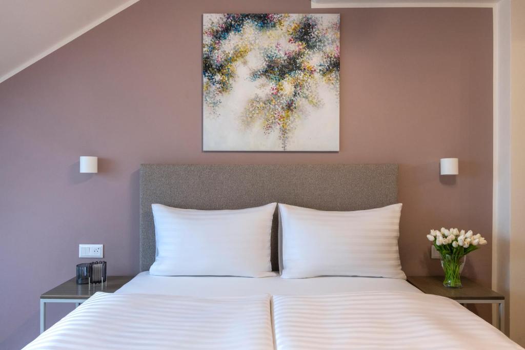 Hidden Art Boutique Residence by Dwellfort - Resim 34