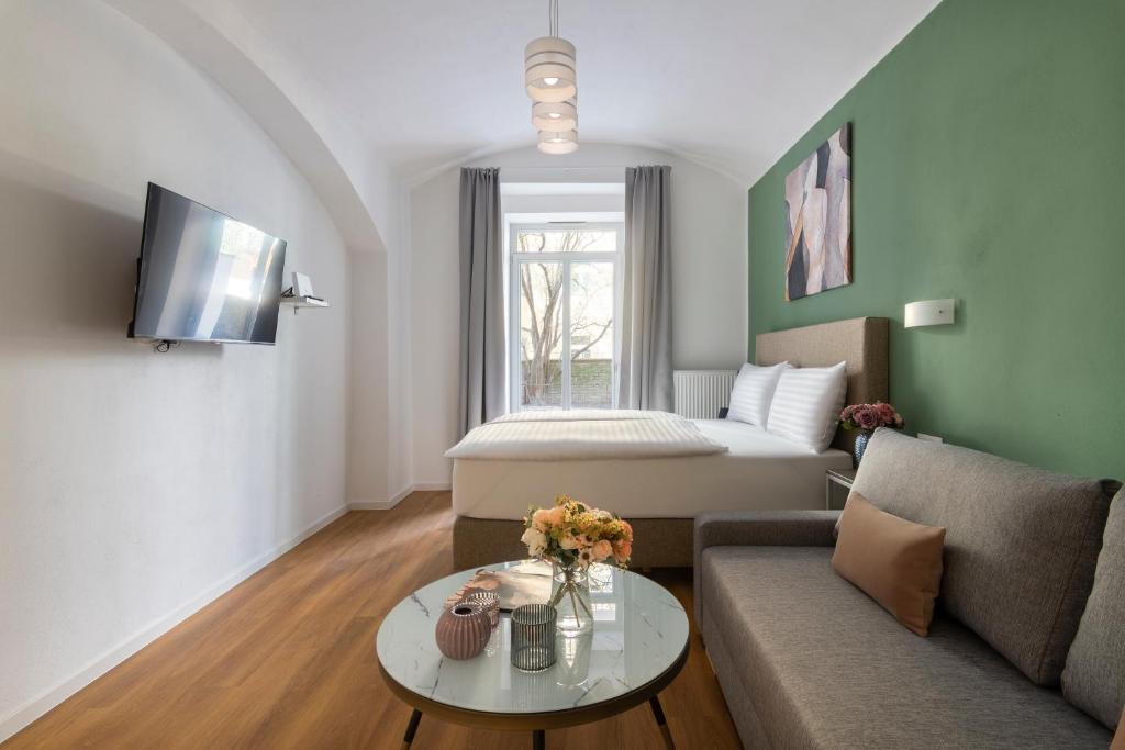 Hidden Art Boutique Residence by Dwellfort - Resim 36