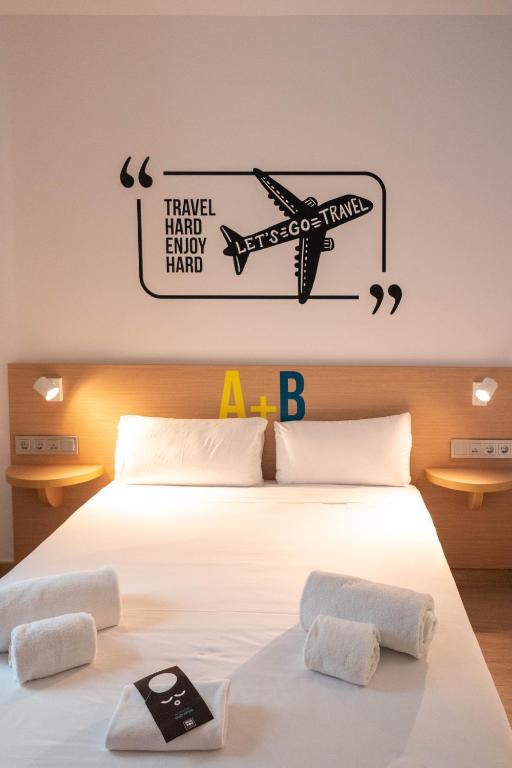 Posteľ alebo postele v izbe v ubytovaní U-Sense For You Hostel Sevilla
