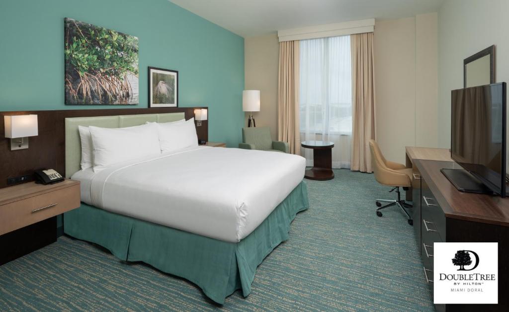 DoubleTree by Hilton Miami Doral photo