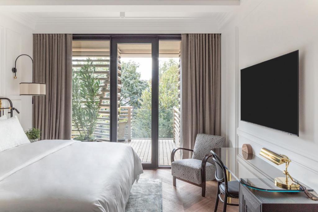 
King Room with Terrace
