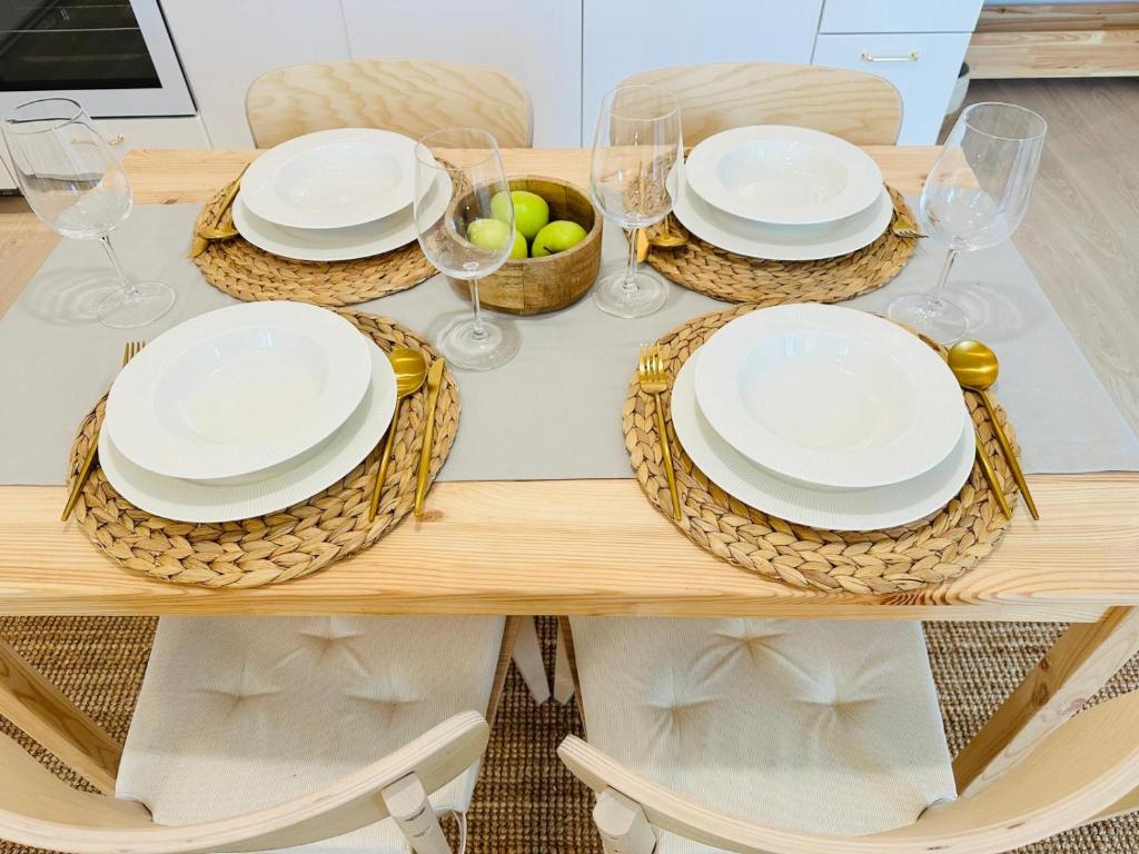 Photo de la galerie de l'établissement Cozy and Unique apartment near train station, à Bratislava