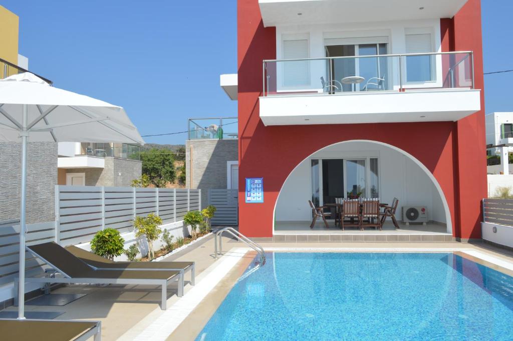 Bazén v ubytování Gennadi Aegean Horizon Villas nebo v jeho okolí