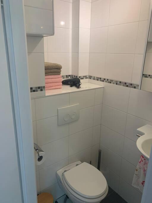 Koupelna v ubytování Appartement aan het strand in Zandvoort aan Zee!