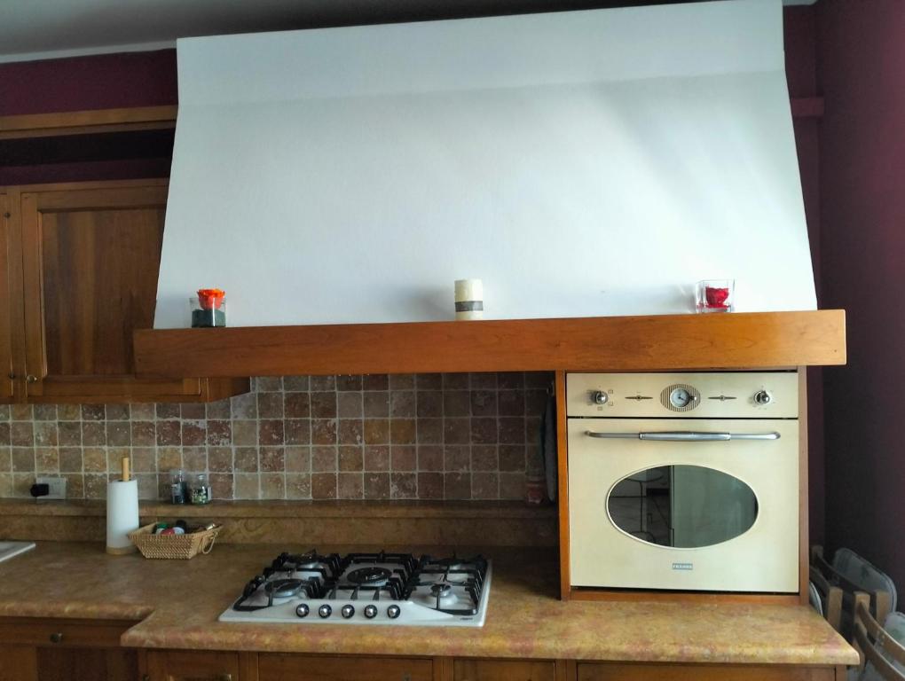 Kuchyň nebo kuchyňský kout v ubytování Dimora Poderina Cod Z01019