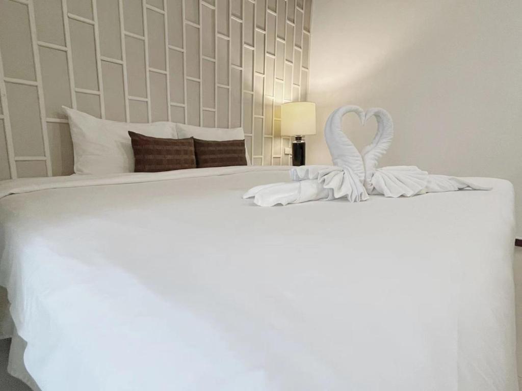 
Queen Room with Balcony
