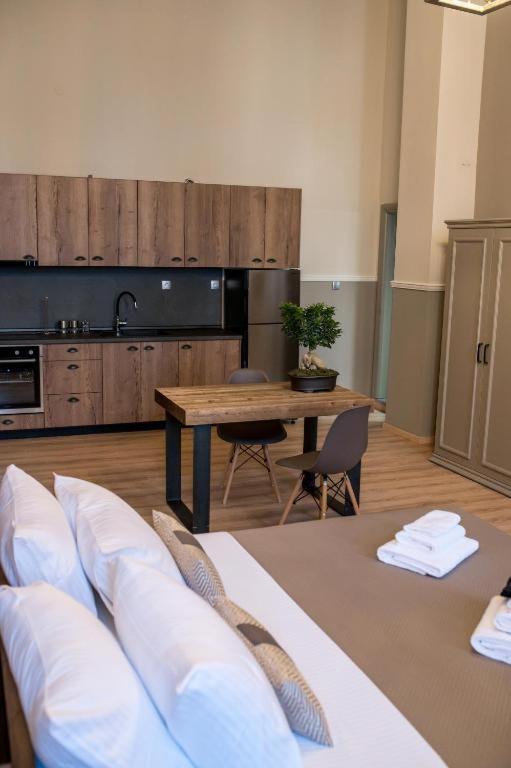 City Loft 2 (Stamatina's Luxury Apartments)