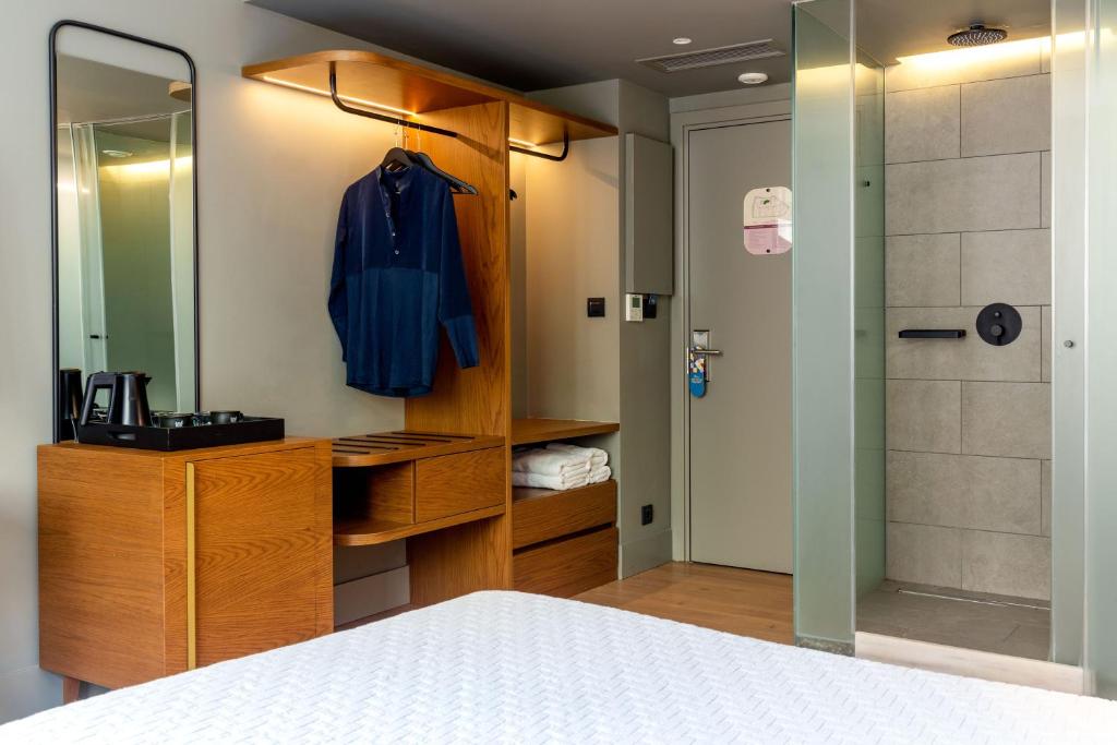 Bob W Eolou - Resim 12