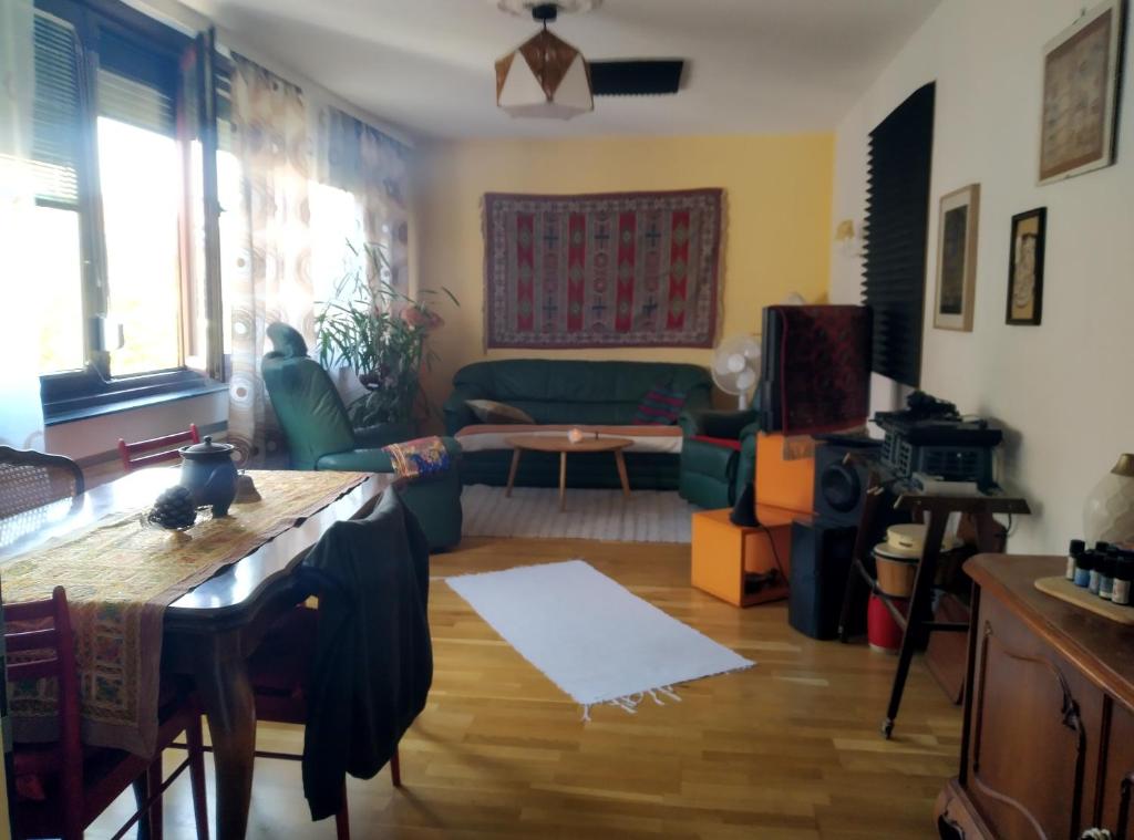 Fotografia z galérie ubytovania Nettes Apartment im 14ten Bezirk in Wien vo Viedni