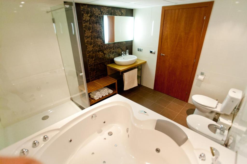 Kúpeľňa v ubytovaní Apartamento Amposta