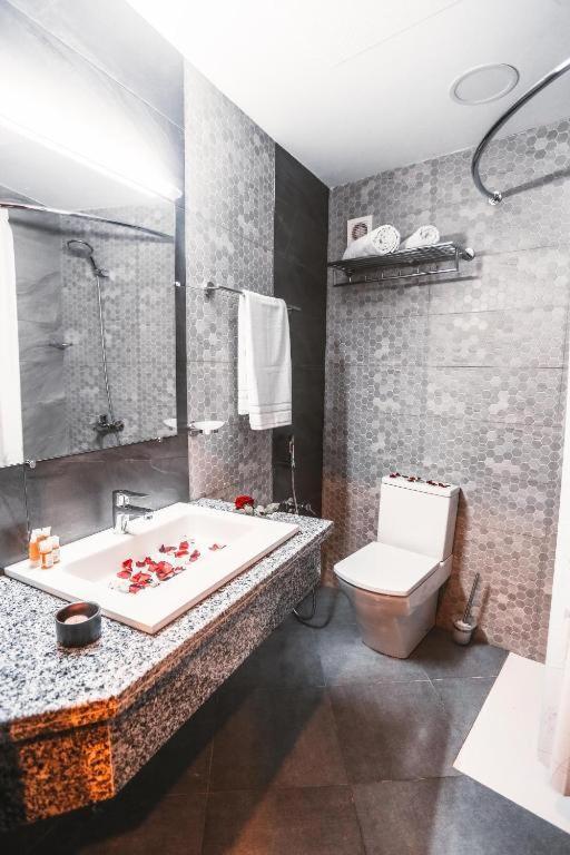Koupelna v ubytování HOTEL MAKARIM TETOUAN