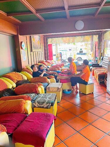 THE TOP PATONG RESORT. - Resim 14