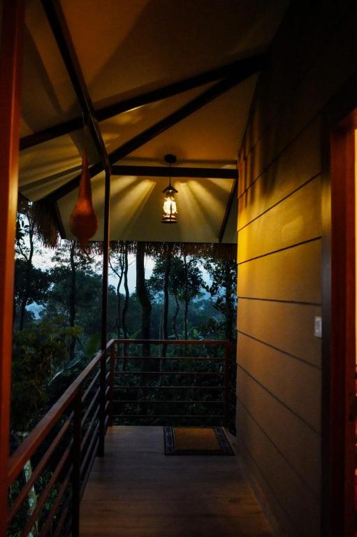 Fotografie z fotogalerie ubytování Coffee Cradle Wayanad Luxuorios Private Tree House - Inside 2 Acre Coffee Plantation v destinaci Mananthavady