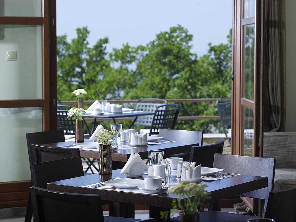 A balcony or terrace at Pilion Terra Hotel