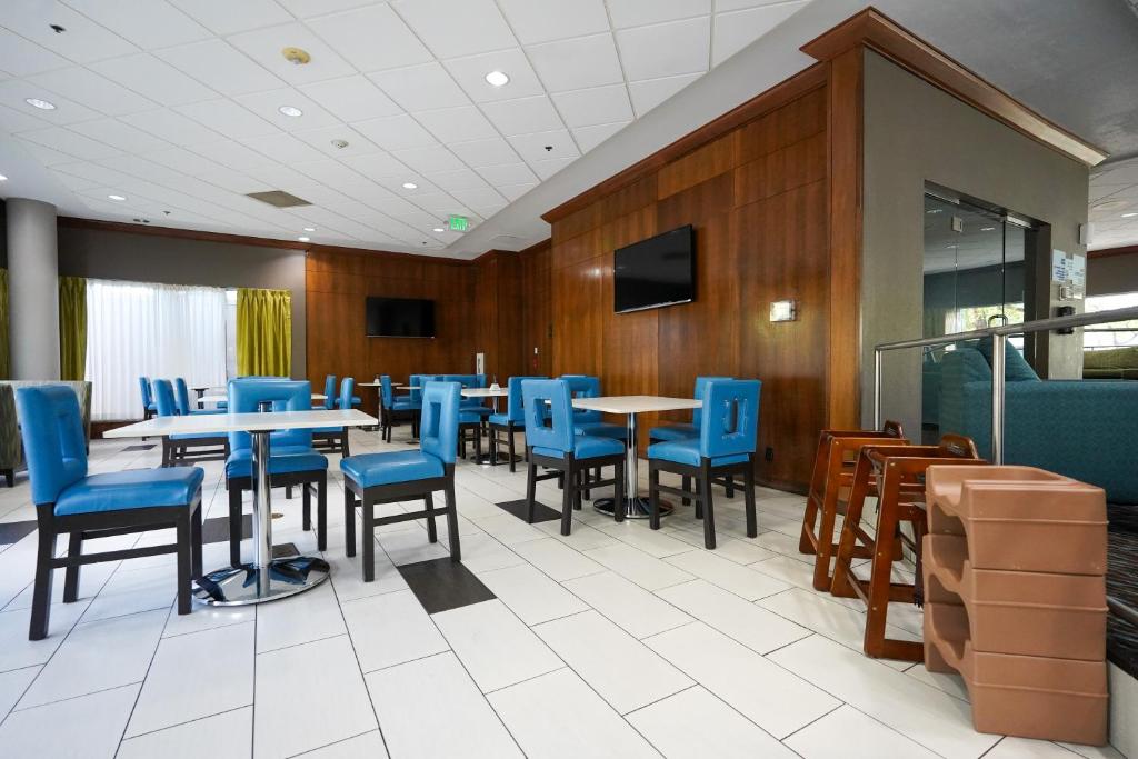 Holiday Inn Express Boise Downtown by IHG photo