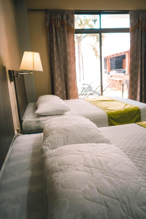 Fotografie z fotogalerie ubytování HOTEL MANTA BEACH MADRIGAL v destinaci Manta