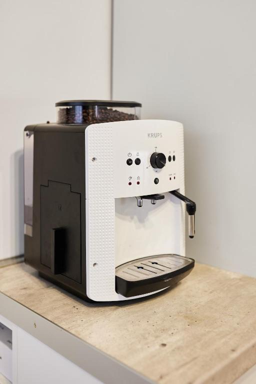 Room & Parking Assistance - 5