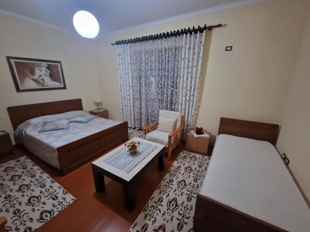 Vila Dhimo - Imazhi 1