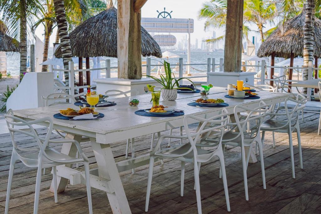 Hoteles de lujo en la isla tierra bomba 493939036