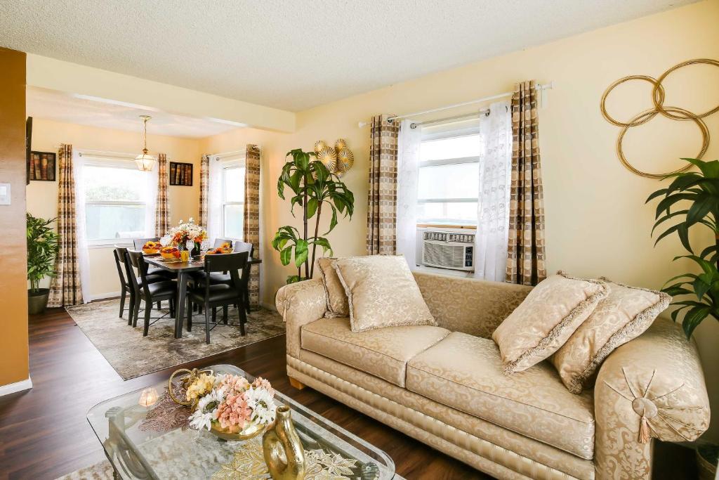 Centrally Located Compton Retreat Patio and Grills, Compton (aktualisierte Preise für 2024)